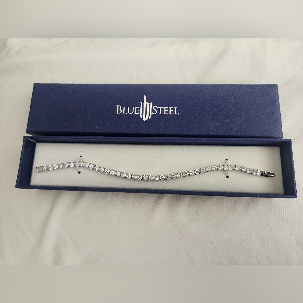 NWOT Blue Steel Stunning Round CZ Stone Tennis Bracelet.